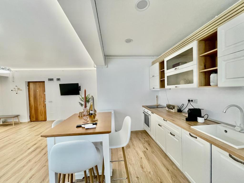 Apartament Odaile #6 Otopeni